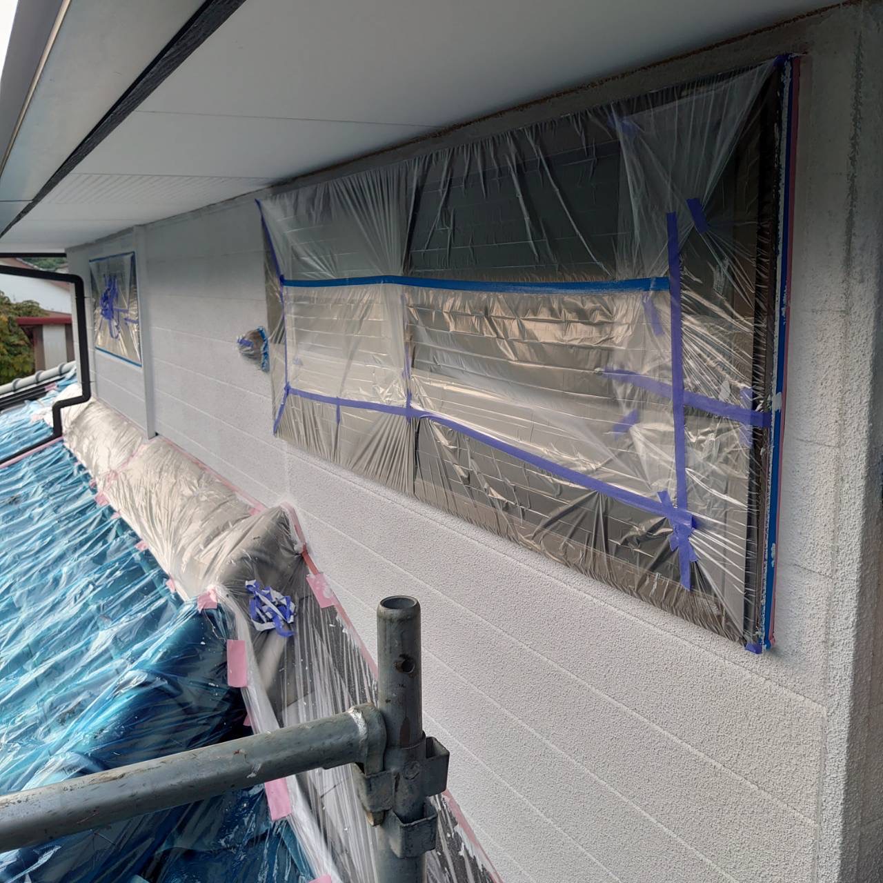 外壁塗装の様子1